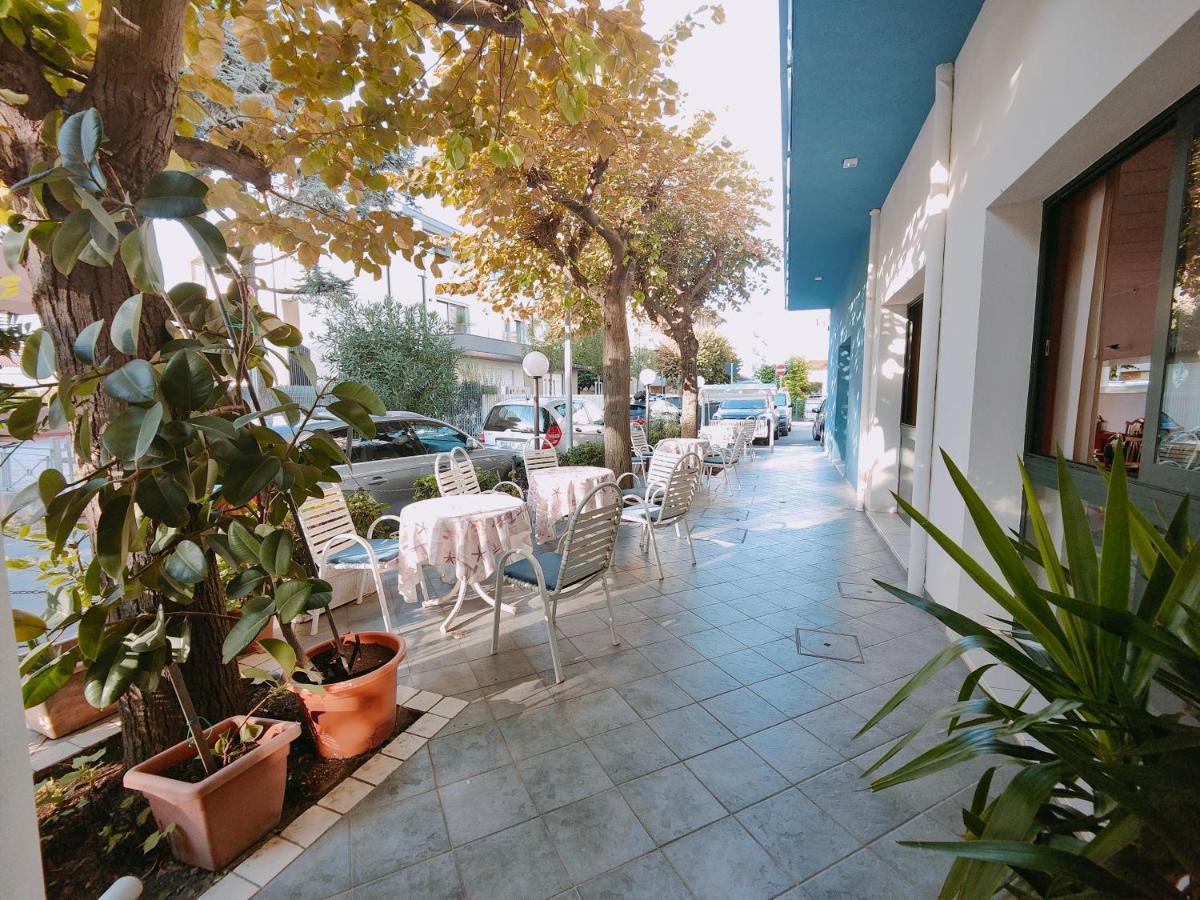 Hotel Marittimo Ρίμινι Εξωτερικό φωτογραφία