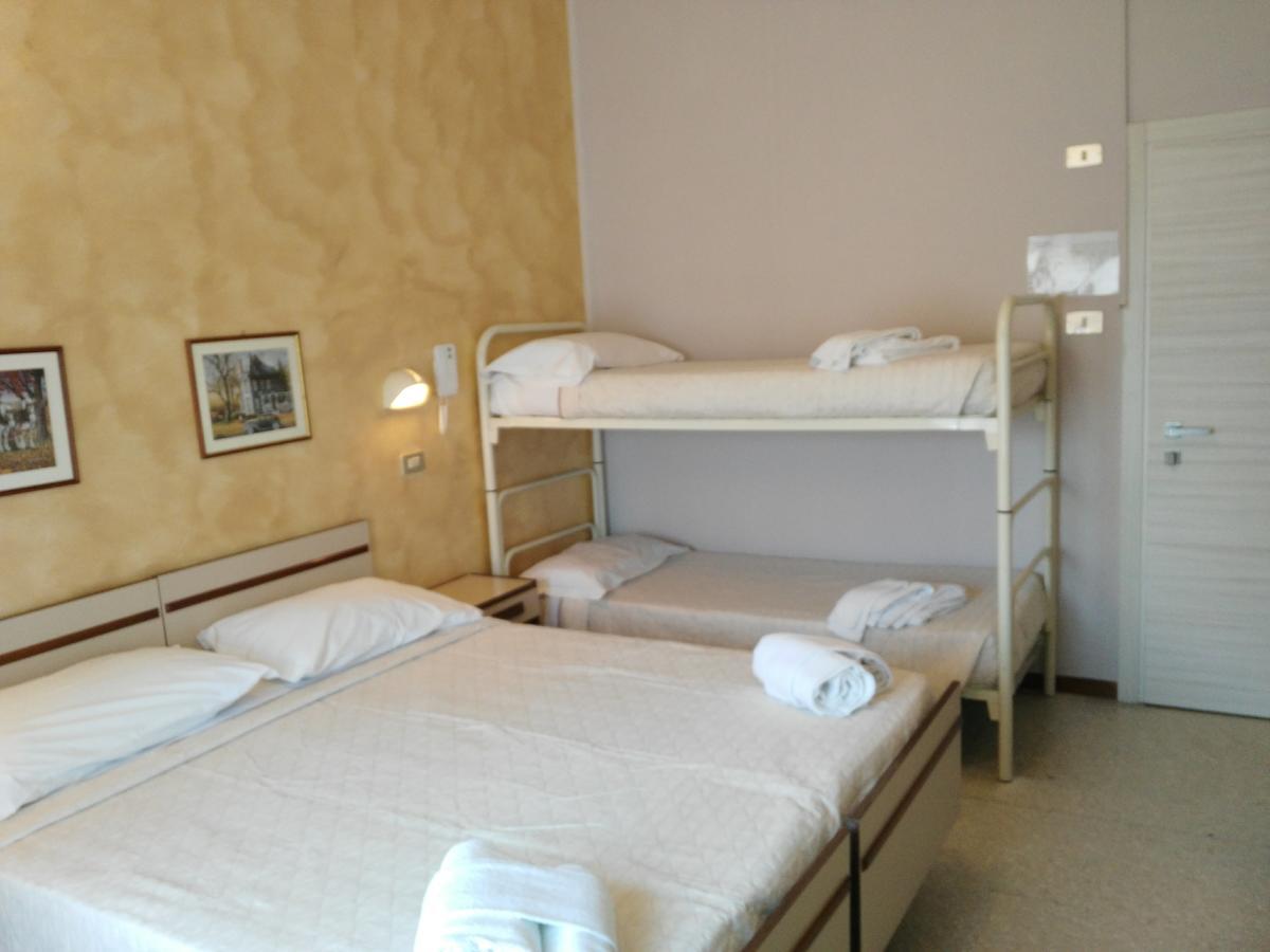 Hotel Marittimo Ρίμινι Εξωτερικό φωτογραφία