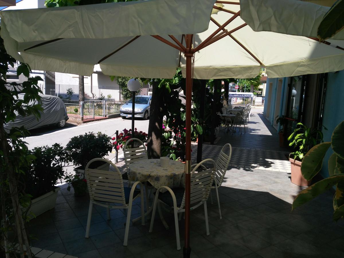 Hotel Marittimo Ρίμινι Εξωτερικό φωτογραφία