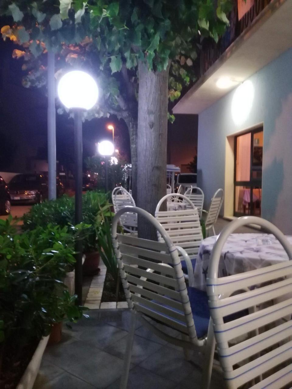 Hotel Marittimo Ρίμινι Εξωτερικό φωτογραφία